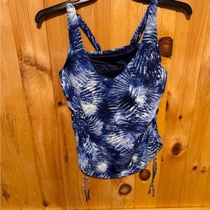 Lands' End Blue and White Tie-Dye Tankini Top